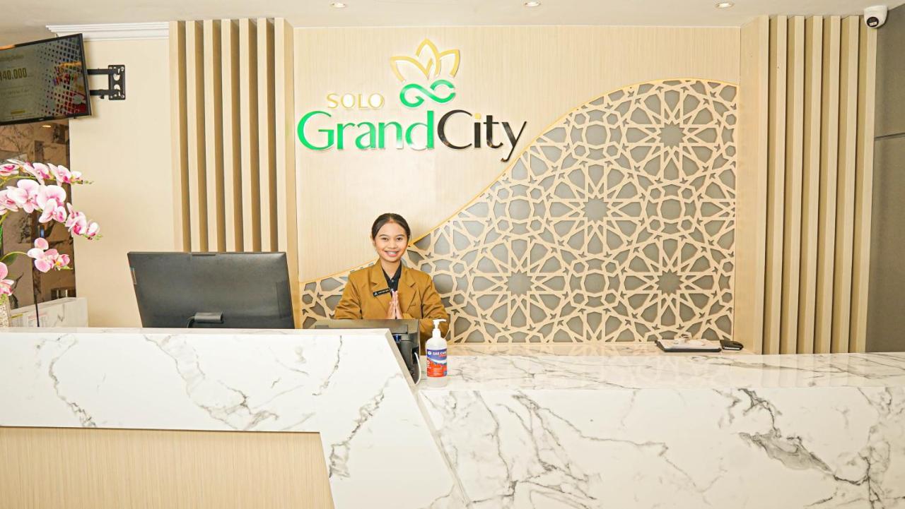 Solo Grand City Lawean Екстериор снимка